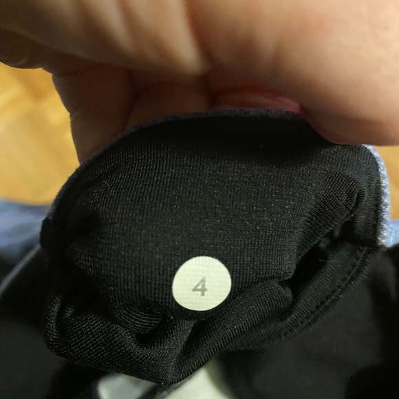 Lululemon Cropped leggings - Picture 2 of 3